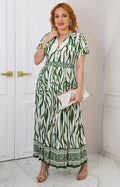 Vestido beige con estampado verde y cinturón