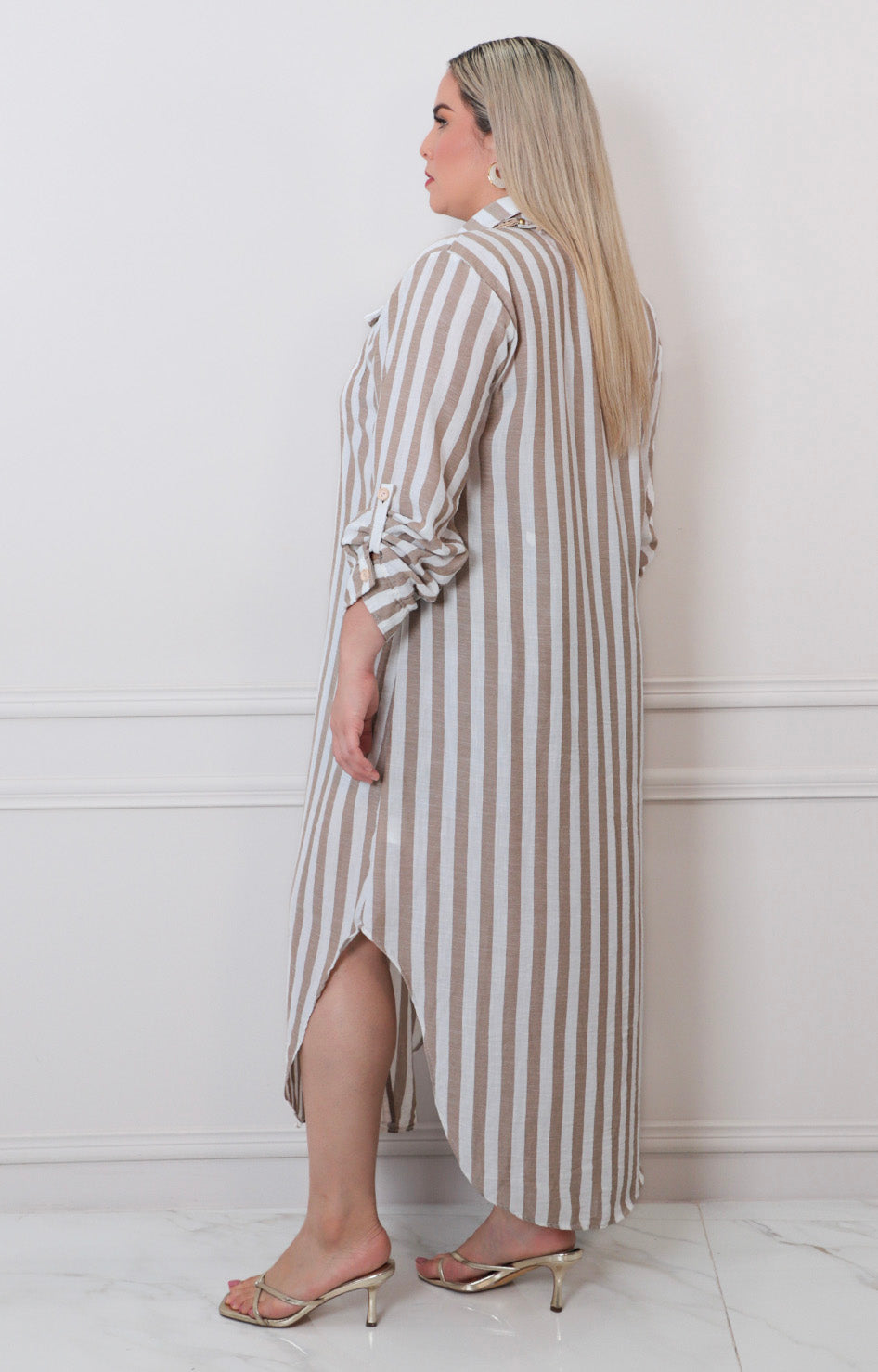Vestido beige de rayas - VESTIDO LARGO CURVY Boutiquemirel 