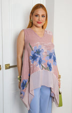 Blusa rosa con estampado floral