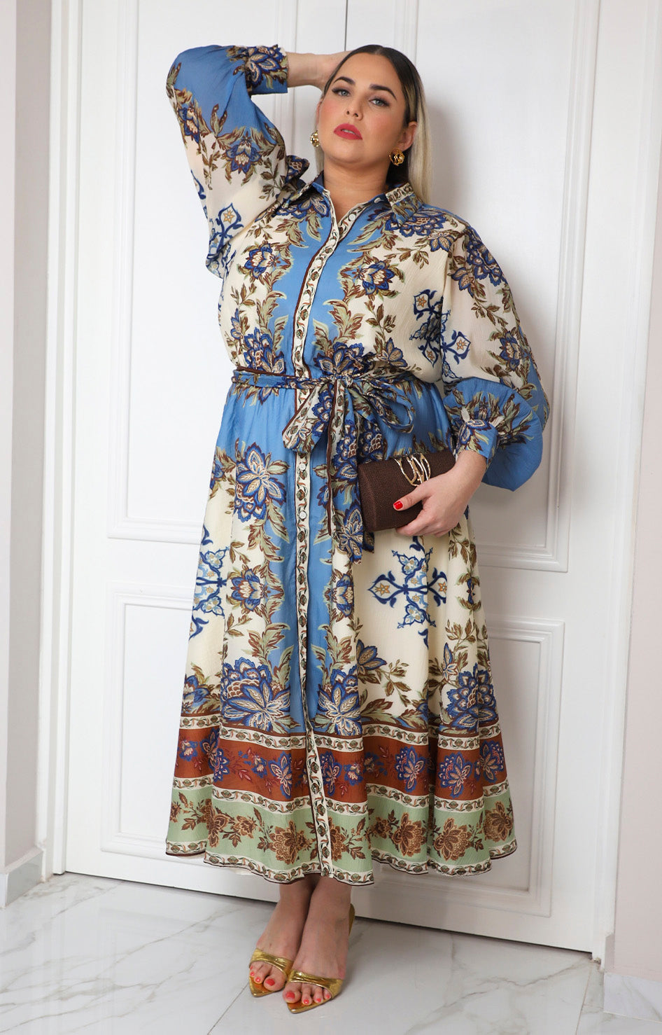 Vestido largo estampado floral con mangas largas