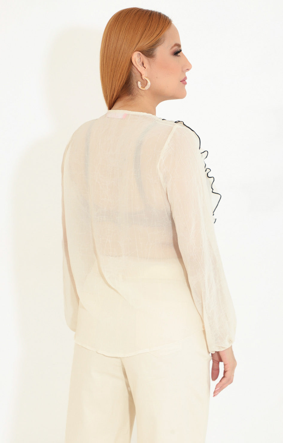 Blusa beige con olanes - BLUSA Boutiquemirel 
