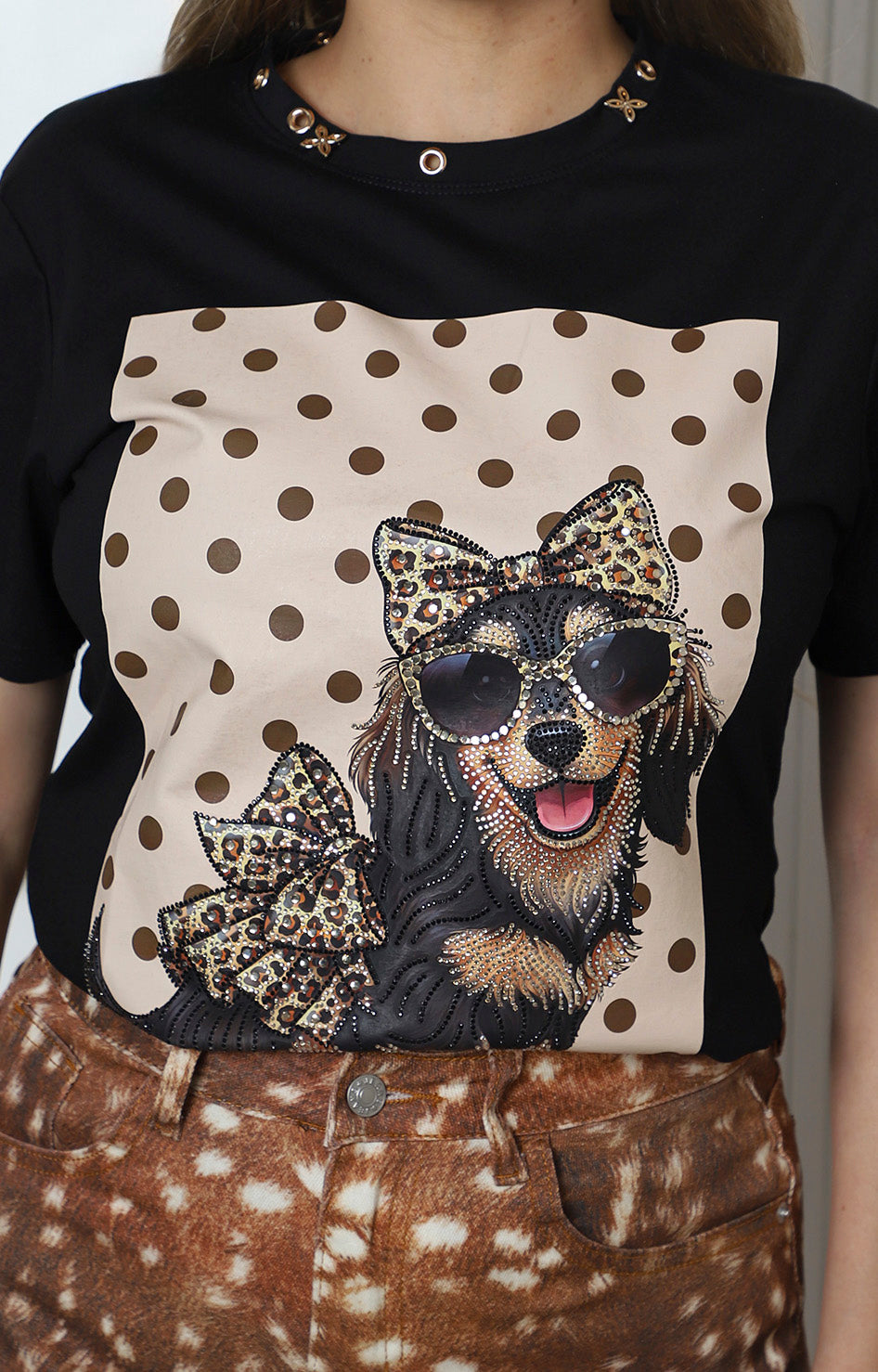 Blusa negra con estampado de cachorro