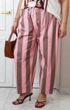 Pantalón a rayas con cordón ajustable