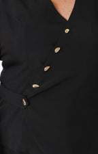 Conjunto ejecutivo negro con chaleco sin mangas de la marca Boutiquemirel, diseñado para un estilo profesional y elegante.