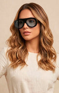 Lentes de sol con marco grueso