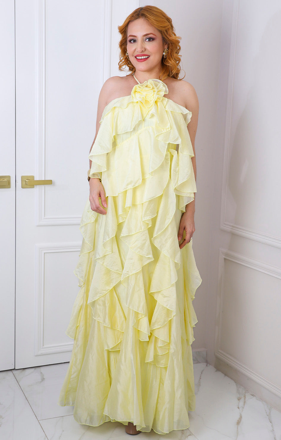 Vestido amarillo con volantes