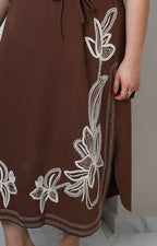 Vestido con bordado floral