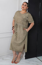 Vestido casual con flor 3D