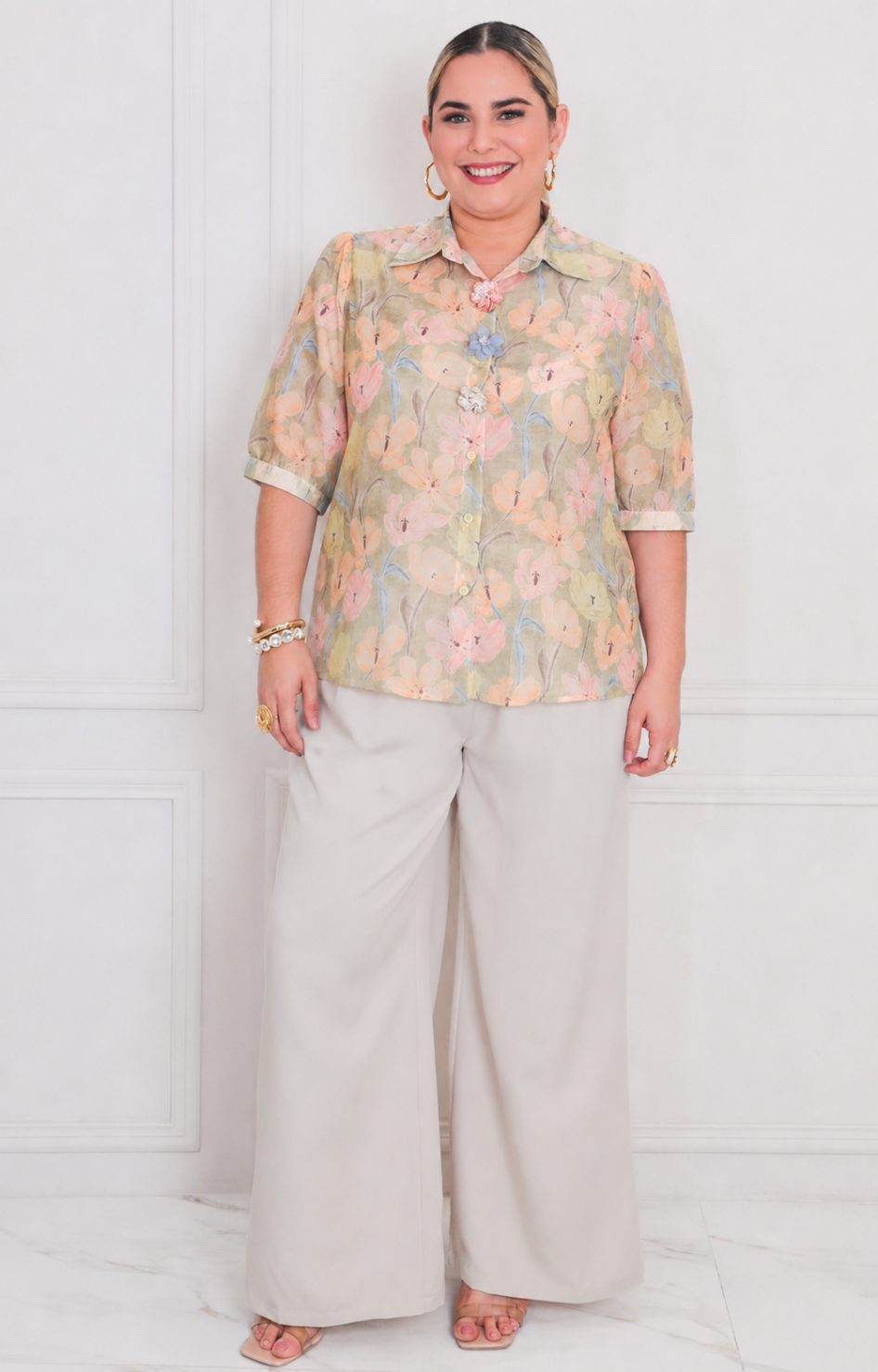 Blusa estampada con botones de flores