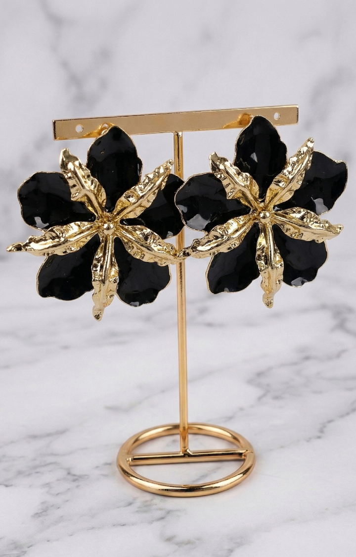 Aretes de Flor con Detalles en Oro - ARETES Boutiquemirel 