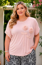 Blusa con aplicaciones 3D - BLUSAS CURVY Boutiquemirel 