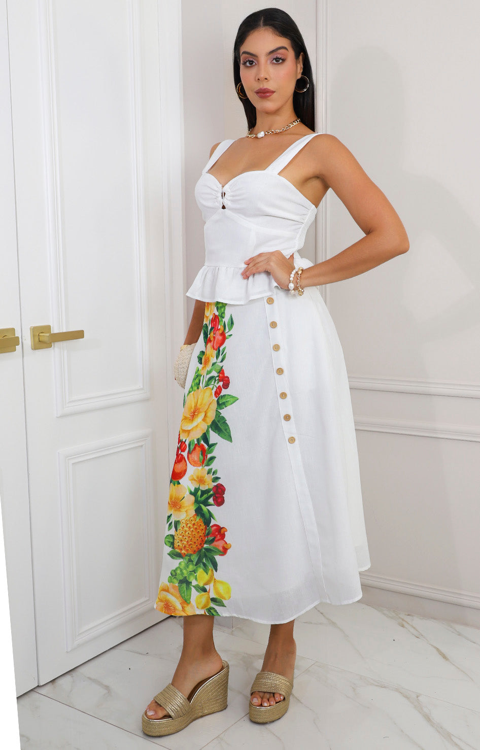 Conjunto asimétrico floral