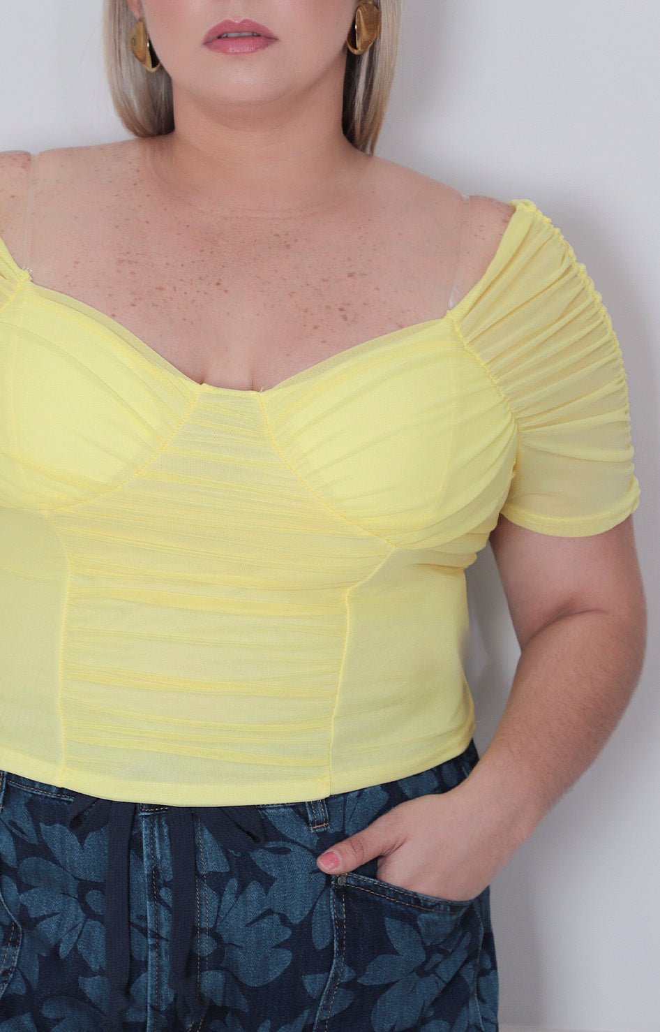 Blusa amarilla con drapeado - BLUSAS CURVY Boutiquemirel 