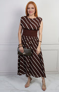 Vestido largo a rayas con cintura entallada de Boutiquemirel vista frontal