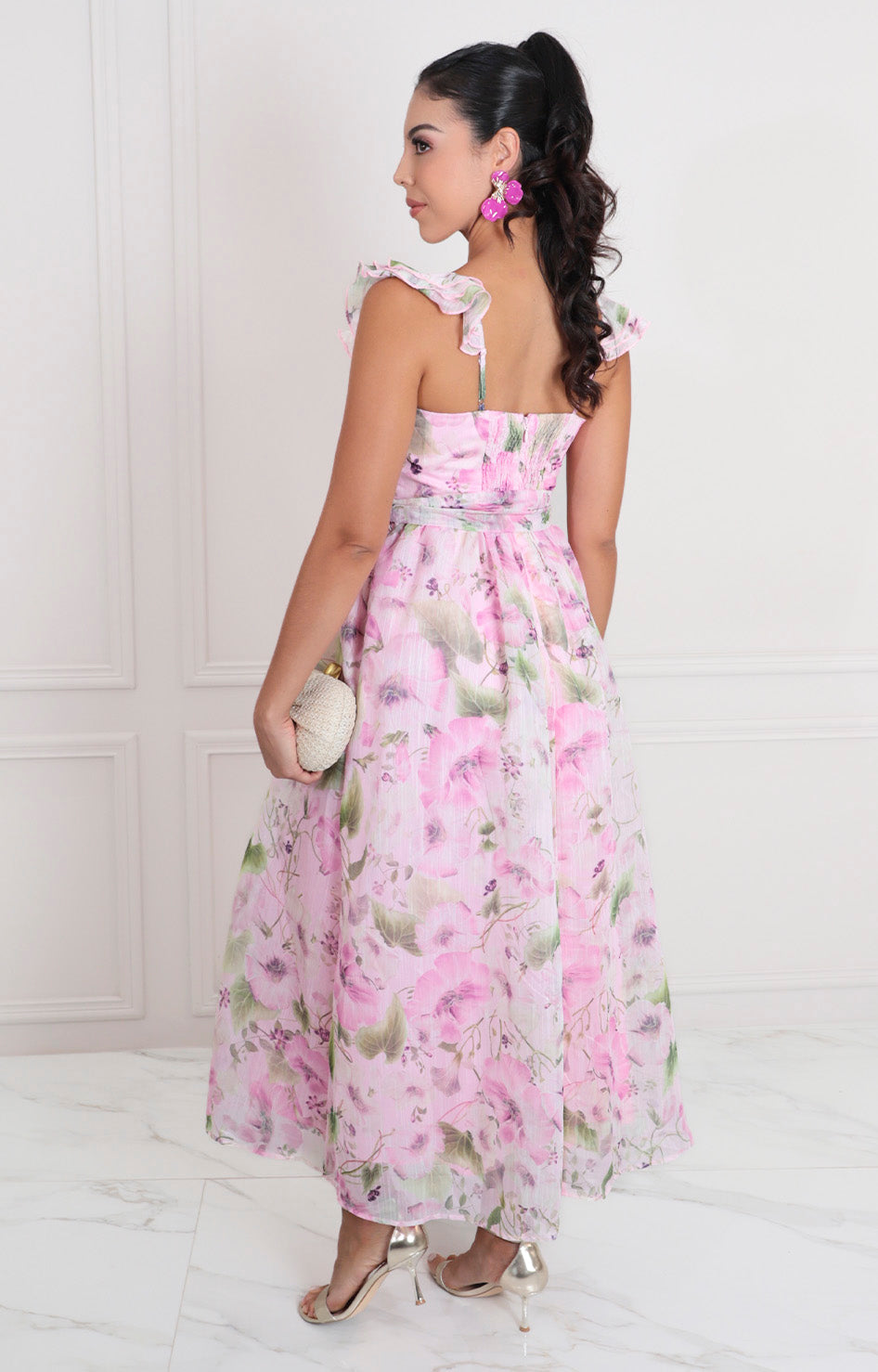 Vestido rosa estampado con lazo