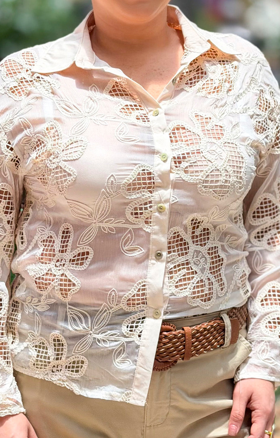 Blusa beige de guipur