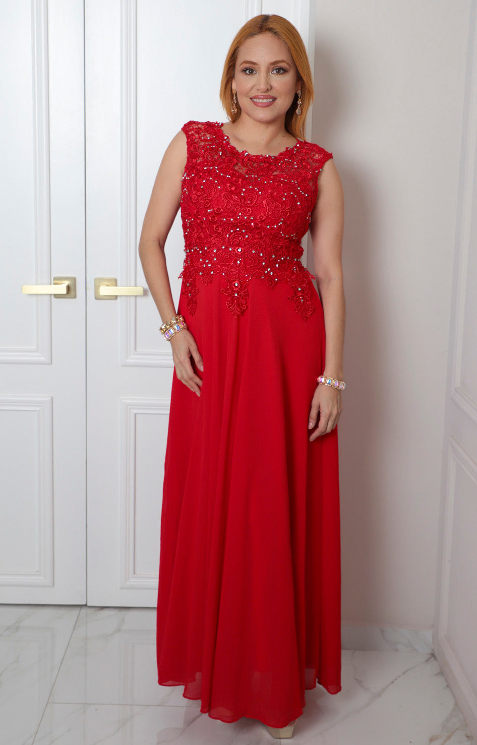 Vestido largo con encaje y lentejuela