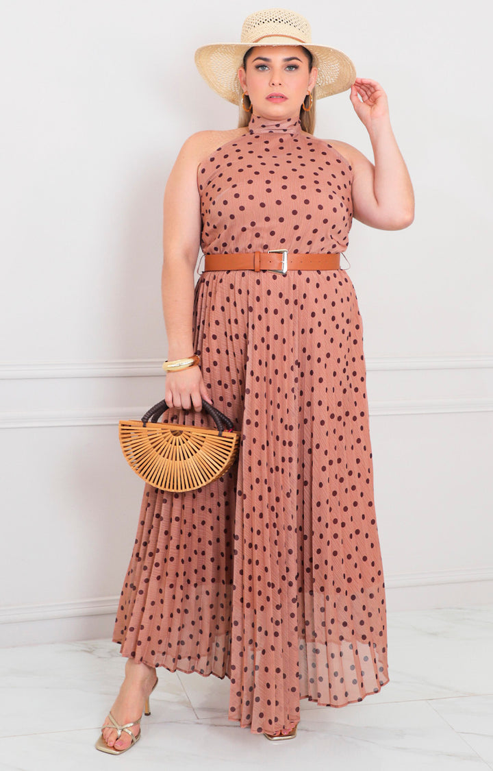 Vestido cafe halter - VESTIDO LARGO CURVY Boutiquemirel 