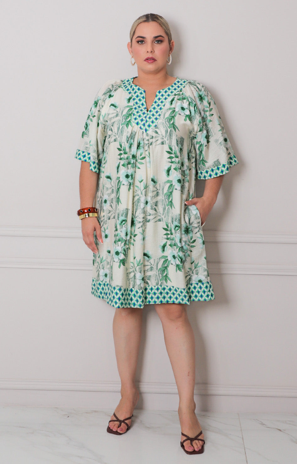 Vestido verde estampado - VESTIDO CORTO CURVY Boutiquemirel 