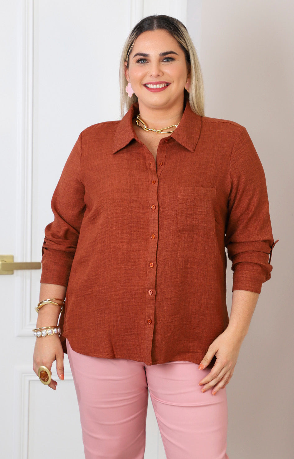 Blusa camisera con bolsillos