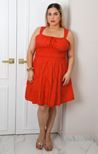 Vestido corto con fruncido en cintura