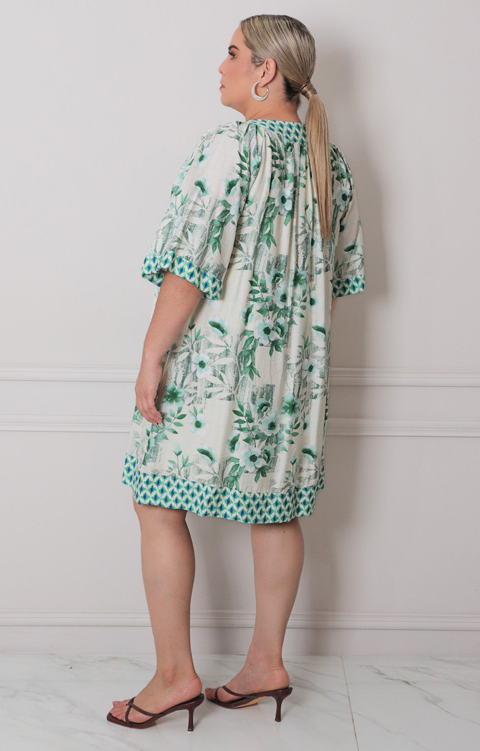 Vestido verde estampado - VESTIDO CORTO CURVY Boutiquemirel 