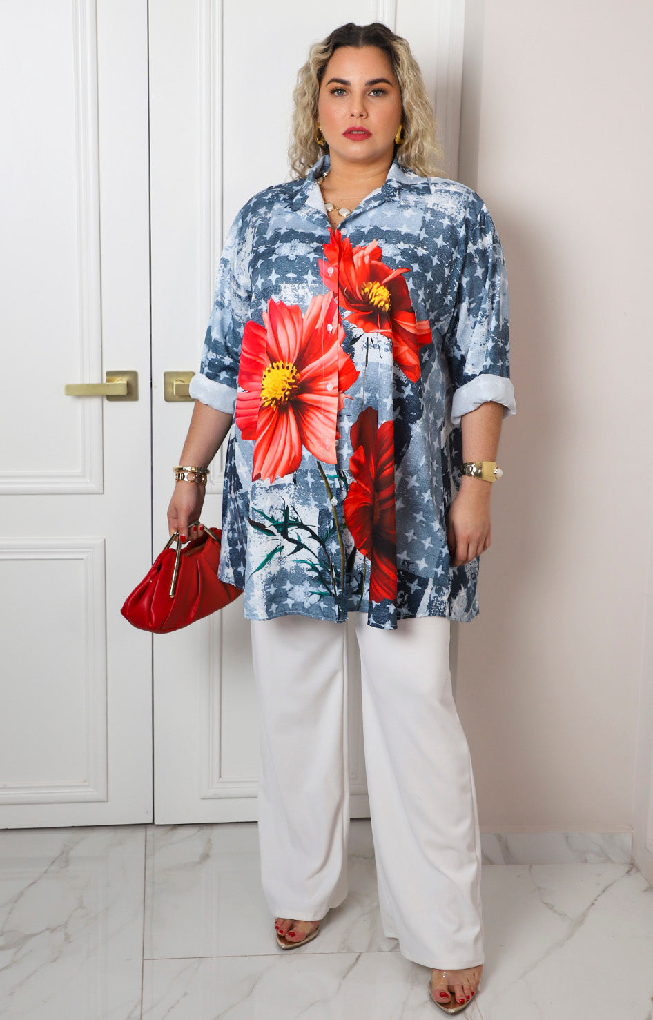 Blusa camisera estampado floral y estrellas