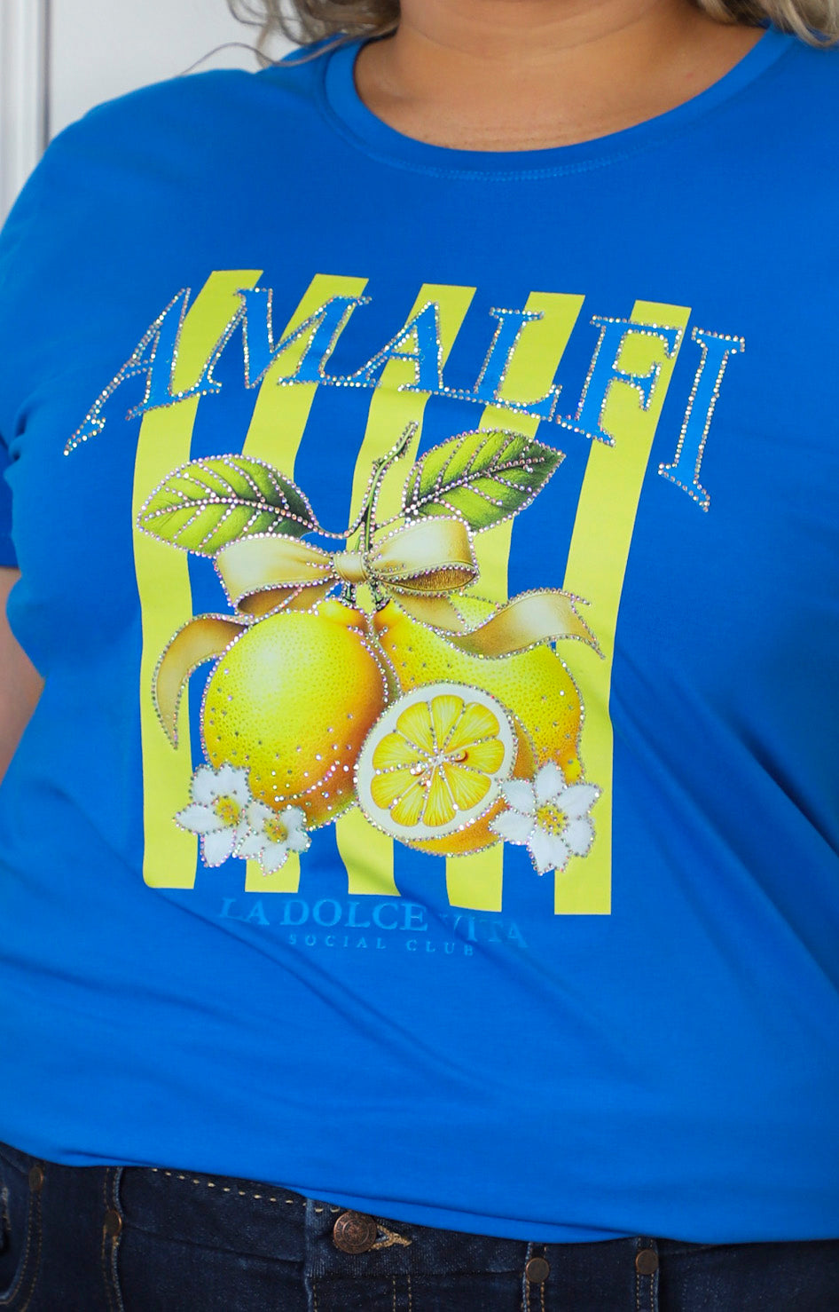 Blusa azul con estampado de limones