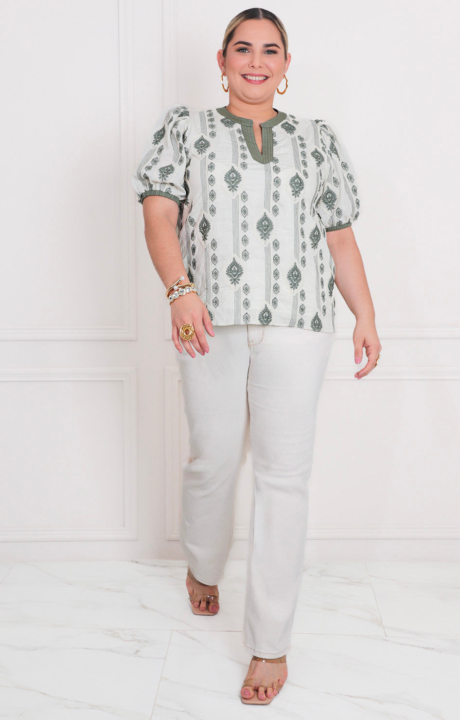 Blusa boho con bordado verde