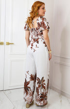 Conjunto beige con estampado tropical café