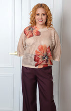 Blusa beige tejido calado estampado floral