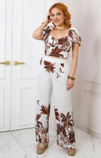 Conjunto beige con estampado tropical café