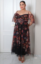 Vestido largo estampado floral con mangas de gasa