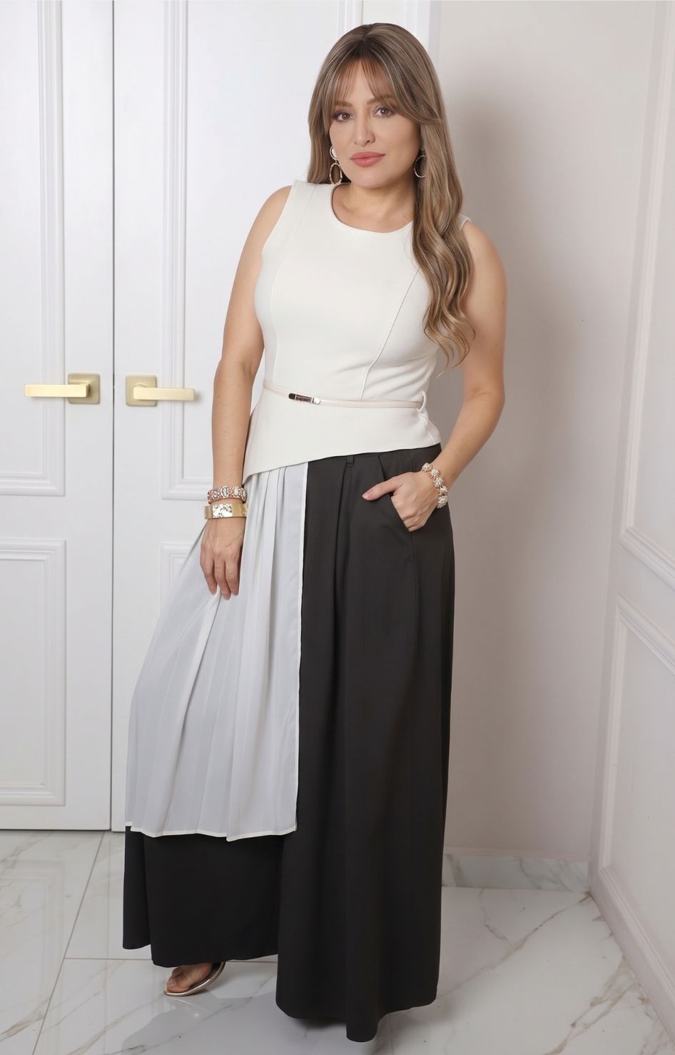 Blusa asimétrica con cinturón y olán