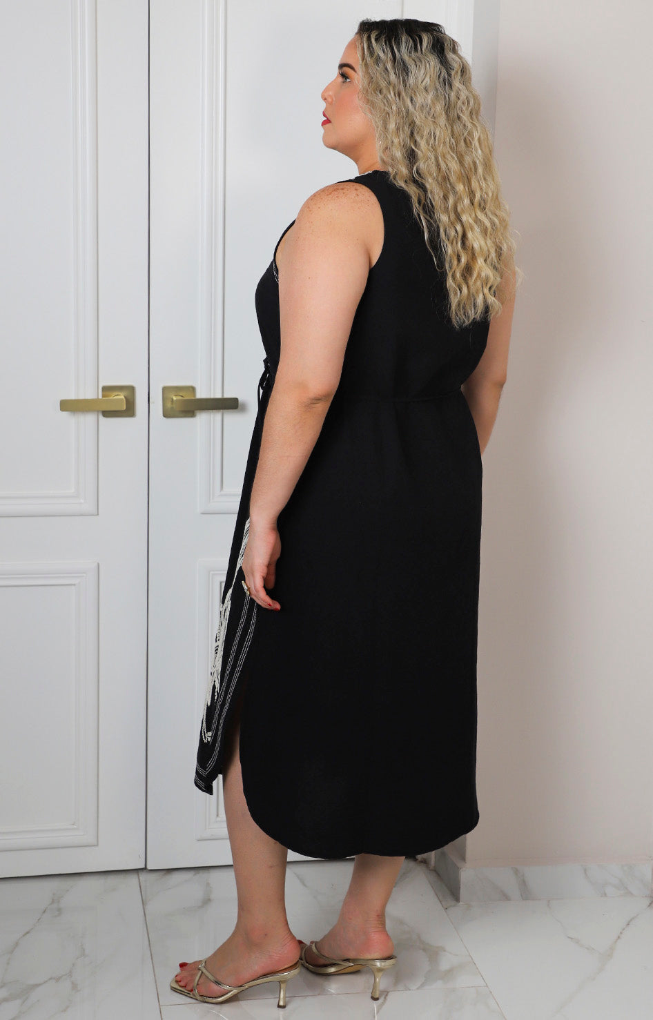 Vestido con bordado floral