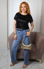 Blusa con acabado metálico