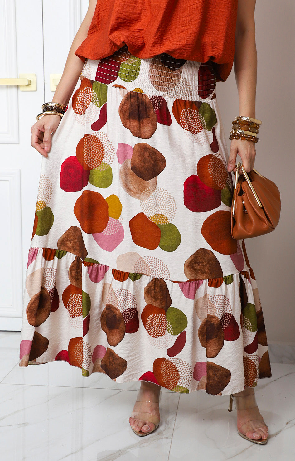 Falda estampada con volante