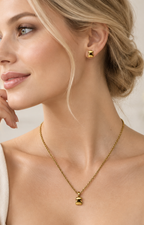 Set de collar y aretes con osito liso dorado