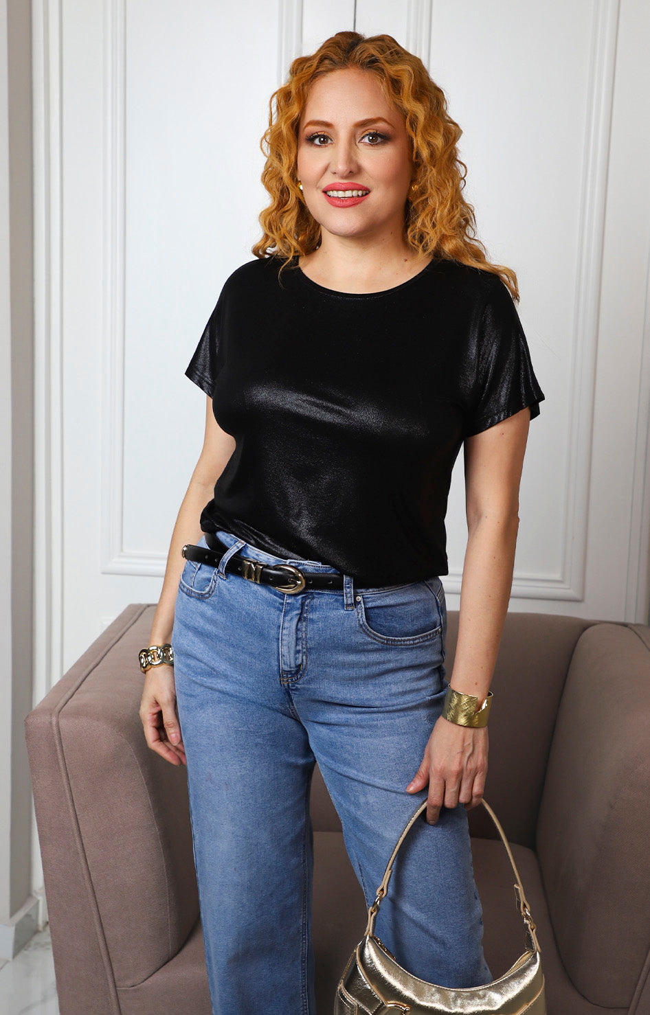 Blusa con acabado metálico