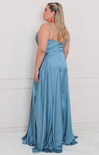 Vestido azul satinado con drapeado - VESTIDO LARGO CURVY Boutiquemirel 