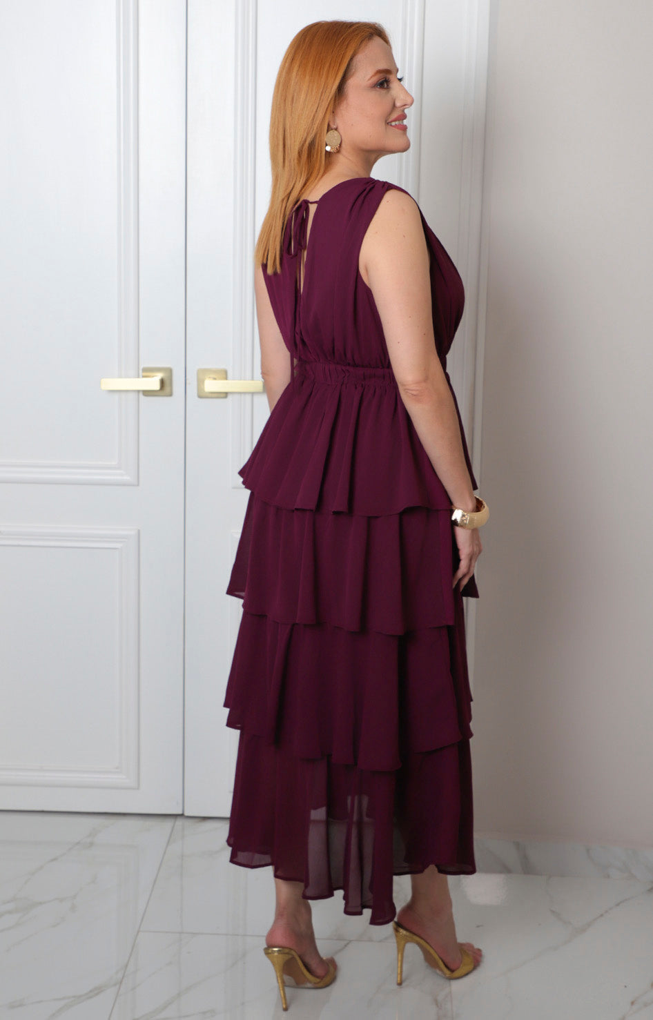 Vestido morado midi con olanes