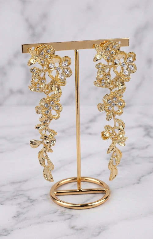 Aretes dorados florales con brillo - ARETES Boutiquemirel 