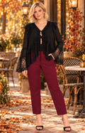 Blusa negra con lazos