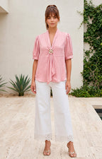 Blusa rosa con detalle dorado - BLUSAS REGULAR Boutiquemirel 