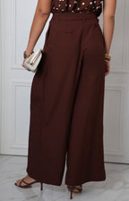 Pantalón de pierna amplia con cinturón