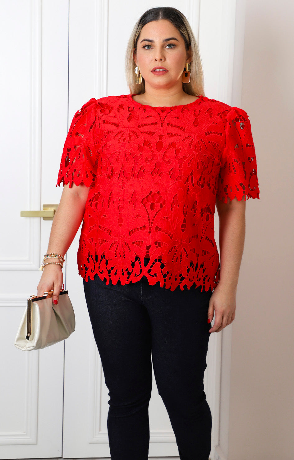 Blusa de guipiur con mangas