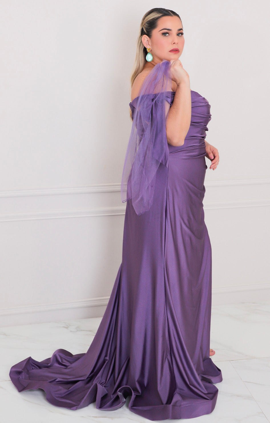 Vestido lila con moños y apertura - VESTIDO LARGO CURVY Boutiquemirel 