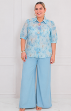 Blusa estampada con botones de flores
