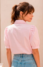 Blusa con flores 3D