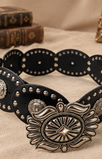 Cinturón ancho de conchos Boutiquemirel en color marrón, diseño western con hebilla metálicaৰাকী